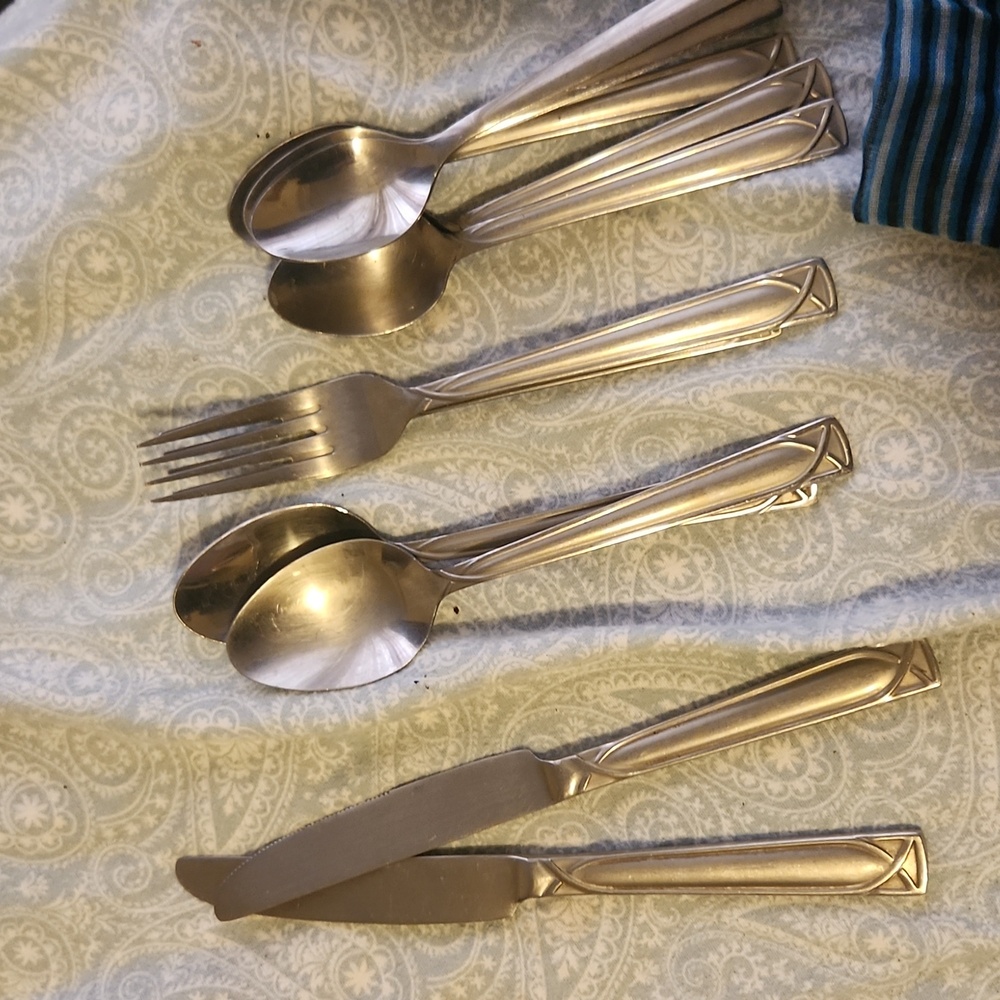 * Random silverware - Picture 5 of 5